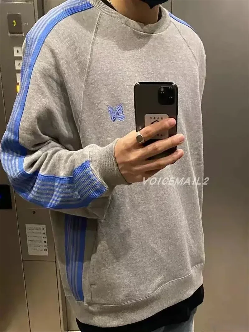 25ss Butterfly Embroidery AWGE Grey Striped Sweatshirts Top Quality Mens Round Neck Hoodies With Tags
25ss Butterfly Embroidery AWGE Grey Striped Sweatshirts Top Quality Mens Round Neck Hoodies With Tags