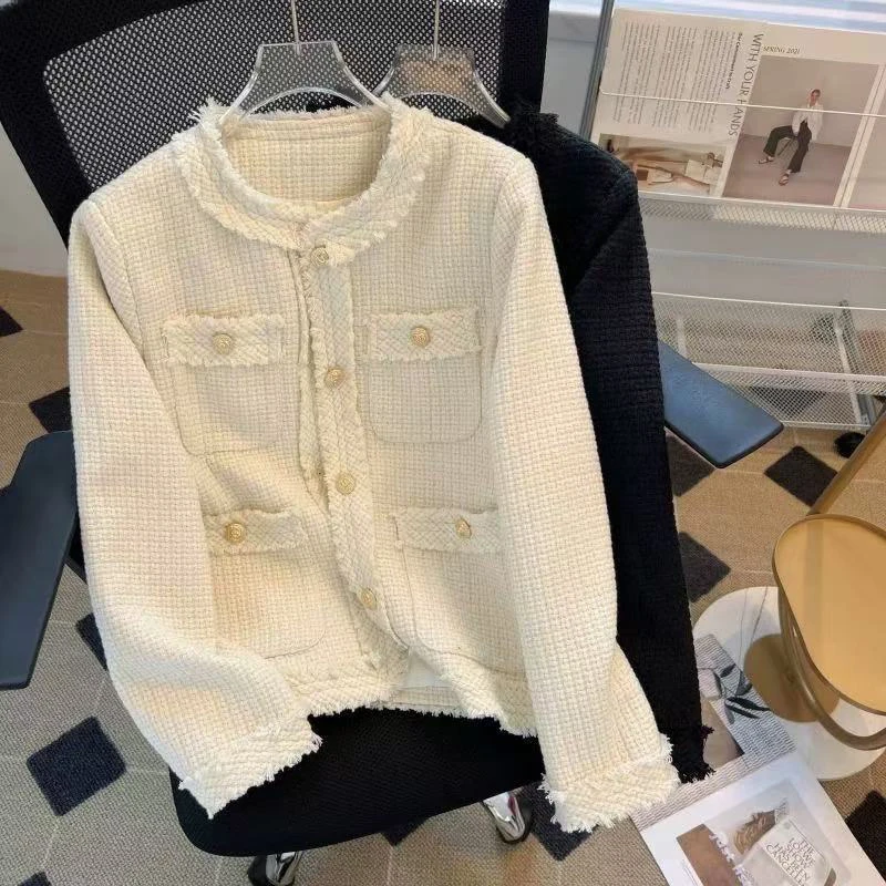 Fashion Tweed Jacket Women Winter Thick Warm Single Breasted O Neck Coats Korean Elegant Office Lady All Match Outwear Mujer New
Fashion Tweed Jacket Women Winter Thick Warm Single Breasted O Neck Coats Korean Elegant Office Lady All Match Outwear Mujer New