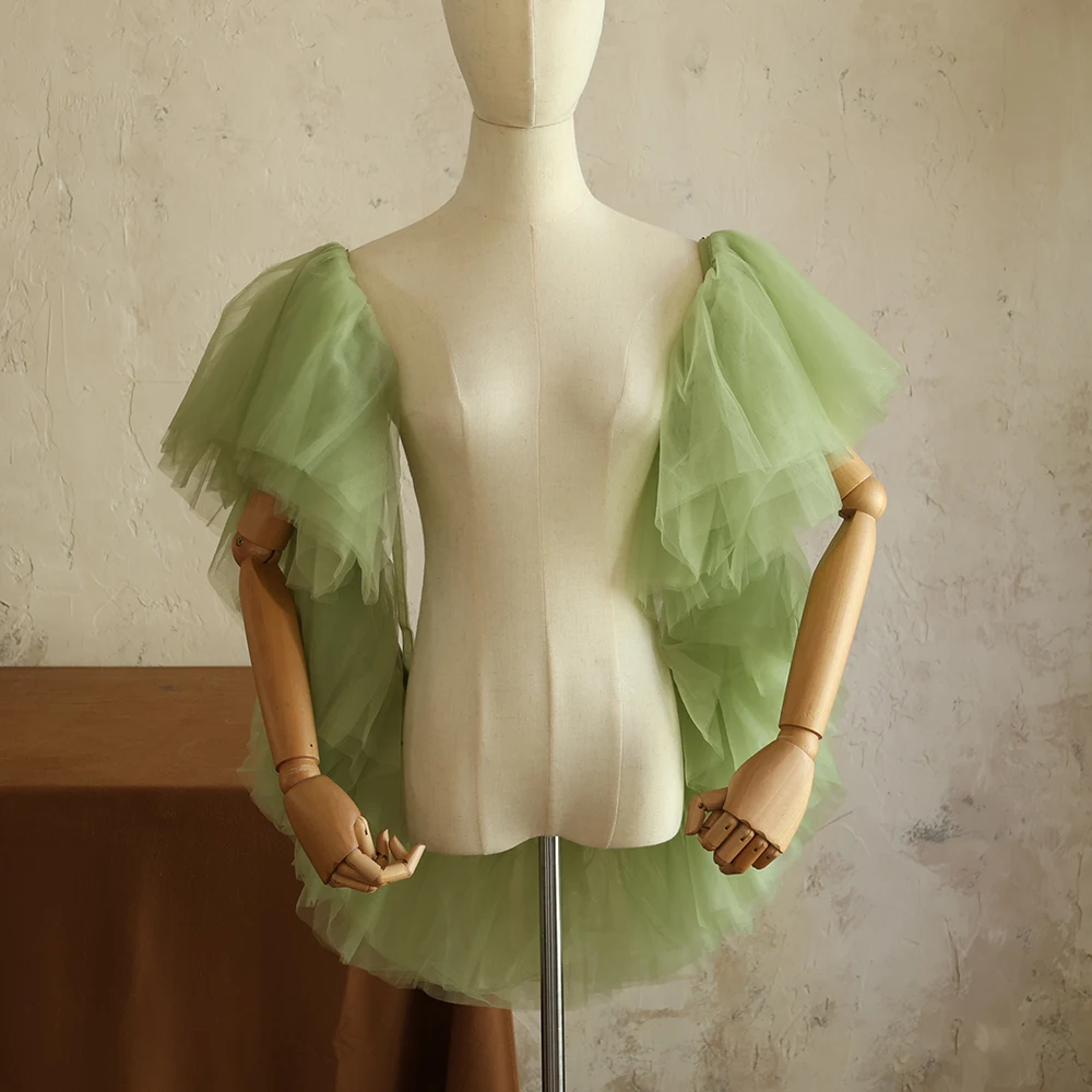 Green Tulle Puffy Sleeves Wedding Shawls for Women Wedding Wraps Adjustable Bridal Jacket Accessories
Green Tulle Puffy Sleeves Wedding Shawls for Women Wedding Wraps Adjustable Bridal Jacket Accessories