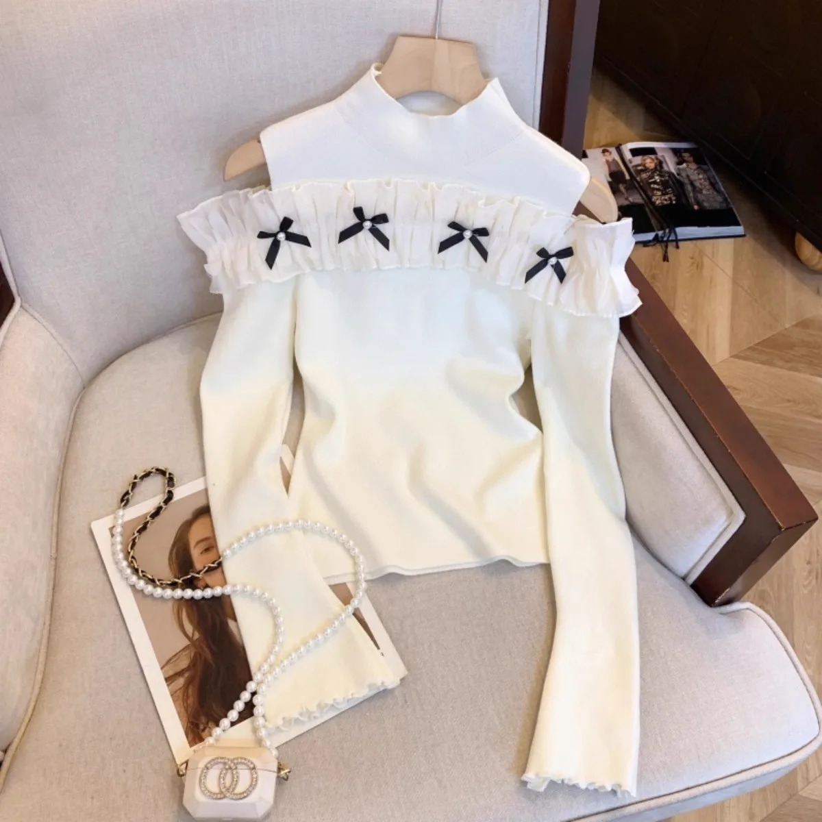 YuooMuoo Korean Fashion Knitted Tops 2025 New Y2K Bows Designer Long Sleeve White Black Sweaters Hot Streetwear Lady Sweat Shirt
YuooMuoo Korean Fashion Knitted Tops 2025 New Y2K Bows Designer Long Sleeve White Black Sweaters Hot Streetwear Lady Sweat Shirt