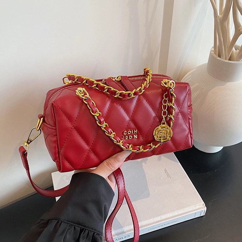 Элитная дизайнерская женская мини-сумка через плечо с ромбовидным узором, новинка 2026 года, модная сумка-клатч на цепочке
Элитная дизайнерская женская мини-сумка через плечо с ромбовидным узором, новинка 2026 года, модная сумка-клатч на цепочке