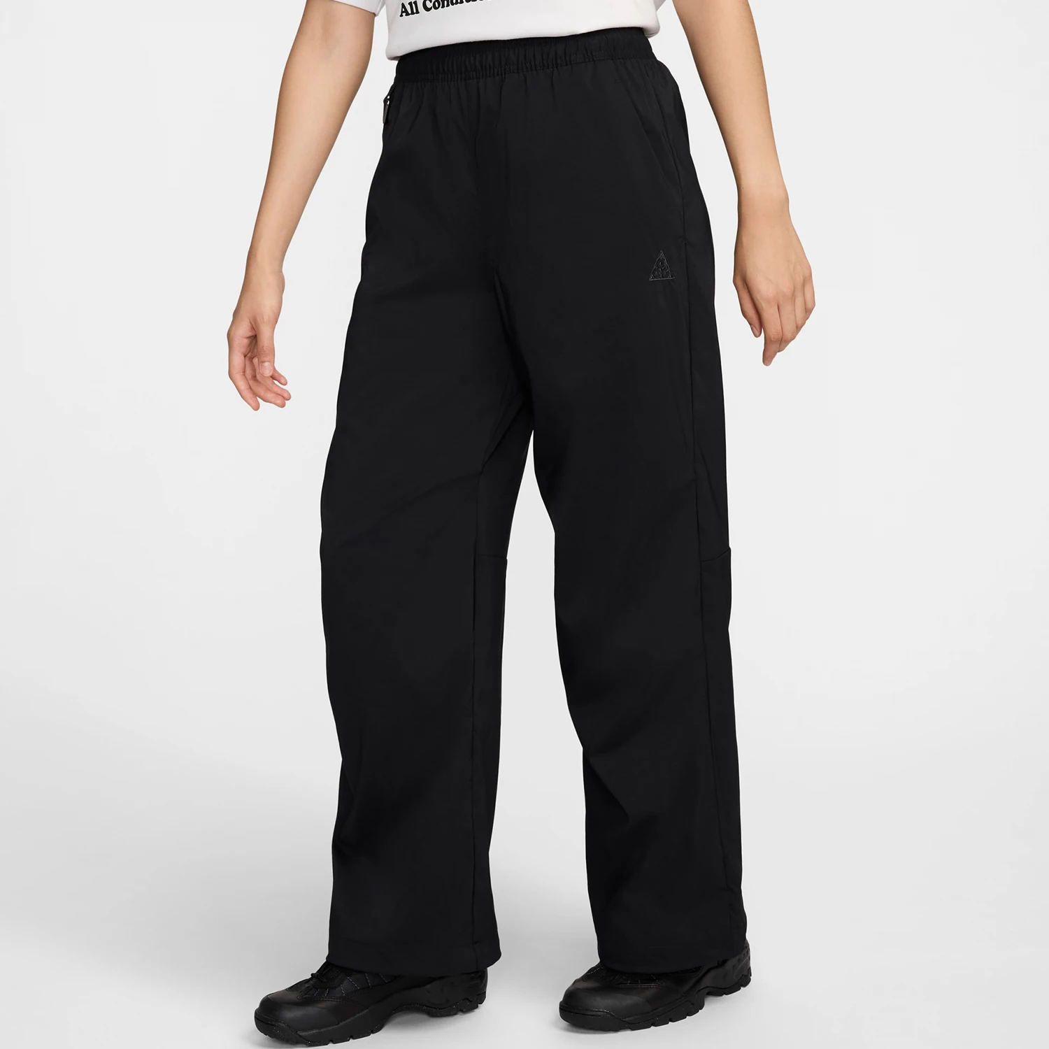 Nike genuine genuine 2024 New Women's Simple Loose Casual Sports Pants FV7320-010
Nike genuine genuine 2024 New Women's Simple Loose Casual Sports Pants FV7320-010