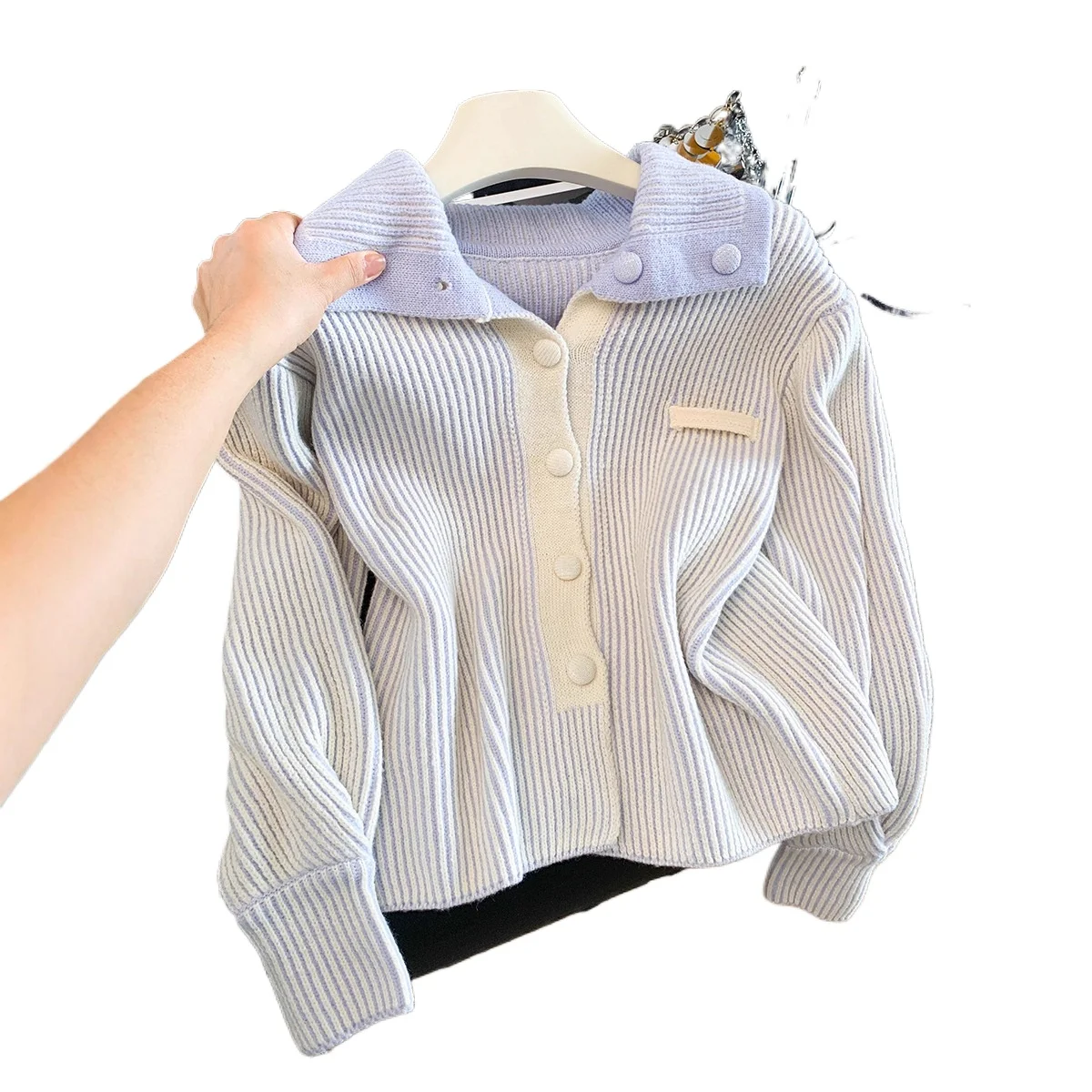 2026 Autumn and Winter New Thickened Splicing Loose Long-sleeved Women's Design Sense Niche French High-end Sweater Top Trendy
2026 Autumn and Winter New Thickened Splicing Loose Long-sleeved Women's Design Sense Niche French High-end Sweater Top Trendy