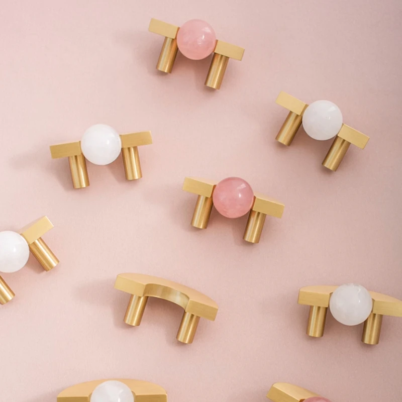 White Crystal Ball+Brass Kitchen Cabinet Knobs Furniture Handles Cupboard Drawer Pull Wardrobe Hardware Drop Shipping Available
White Crystal Ball+Brass Kitchen Cabinet Knobs Furniture Handles Cupboard Drawer Pull Wardrobe Hardware Drop Shipping Available