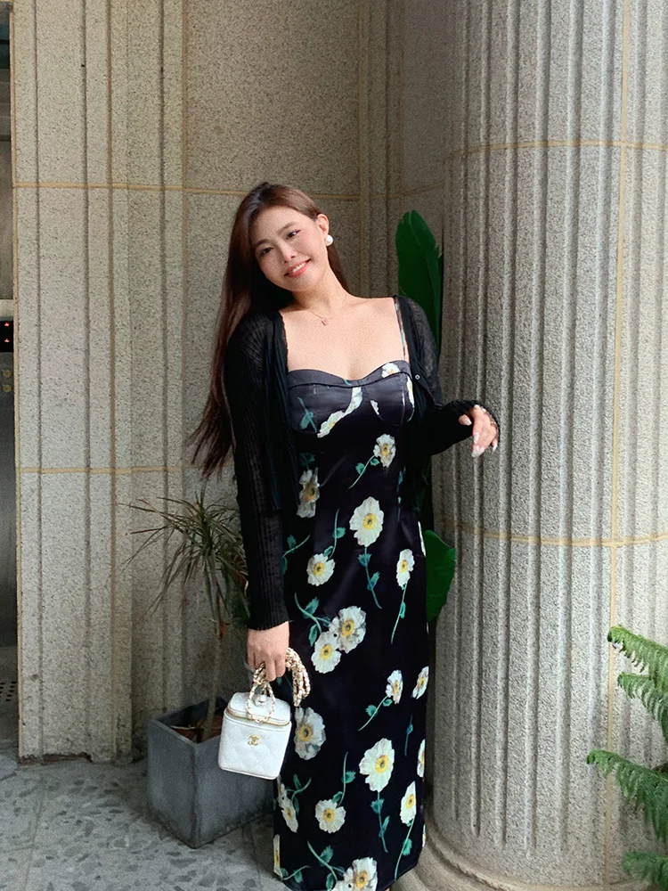 Летняя модная женская юбка А-силуэта с высокой талией, на молнии, с V-образным вырезом, длинная, больших размеров
Летняя модная женская юбка А-силуэта с высокой талией, на молнии, с V-образным вырезом, длинная, больших размеров