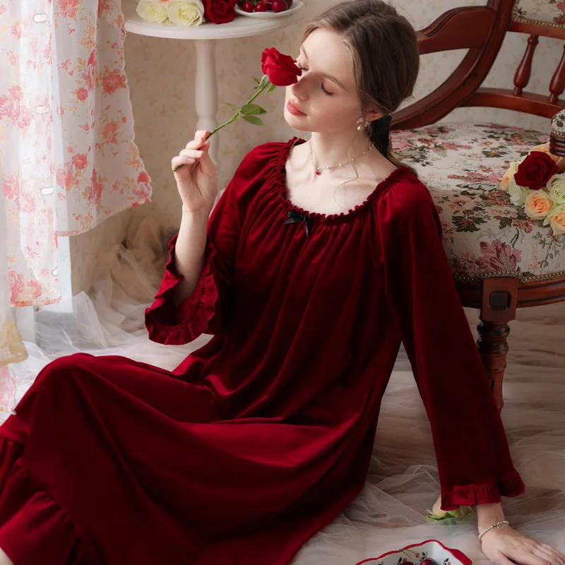 Autumn Velvet Womens Princess Night Dress French Sleepshirts Vintage Lady Girls Nightgowns Nightdress Royal Style Sleepwear
Autumn Velvet Womens Princess Night Dress French Sleepshirts Vintage Lady Girls Nightgowns Nightdress Royal Style Sleepwear