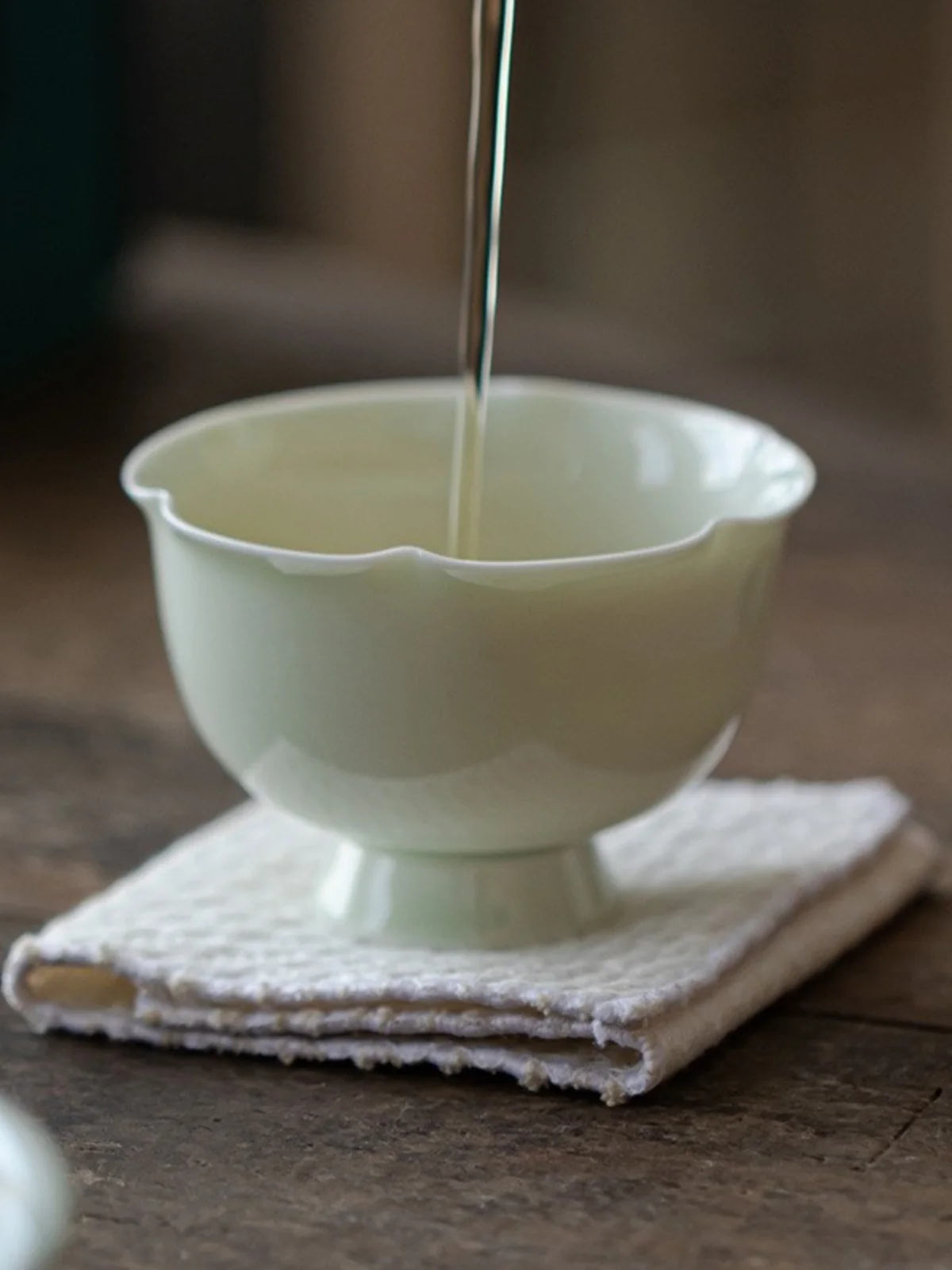 Handmade Cerc High Foot Cup een Floral Thin Walled Tea Drinking Cup Single Pure Color 00ML Chinese Sle
Handmade Cerc High Foot Cup een Floral Thin Walled Tea Drinking Cup Single Pure Color 00ML Chinese Sle
