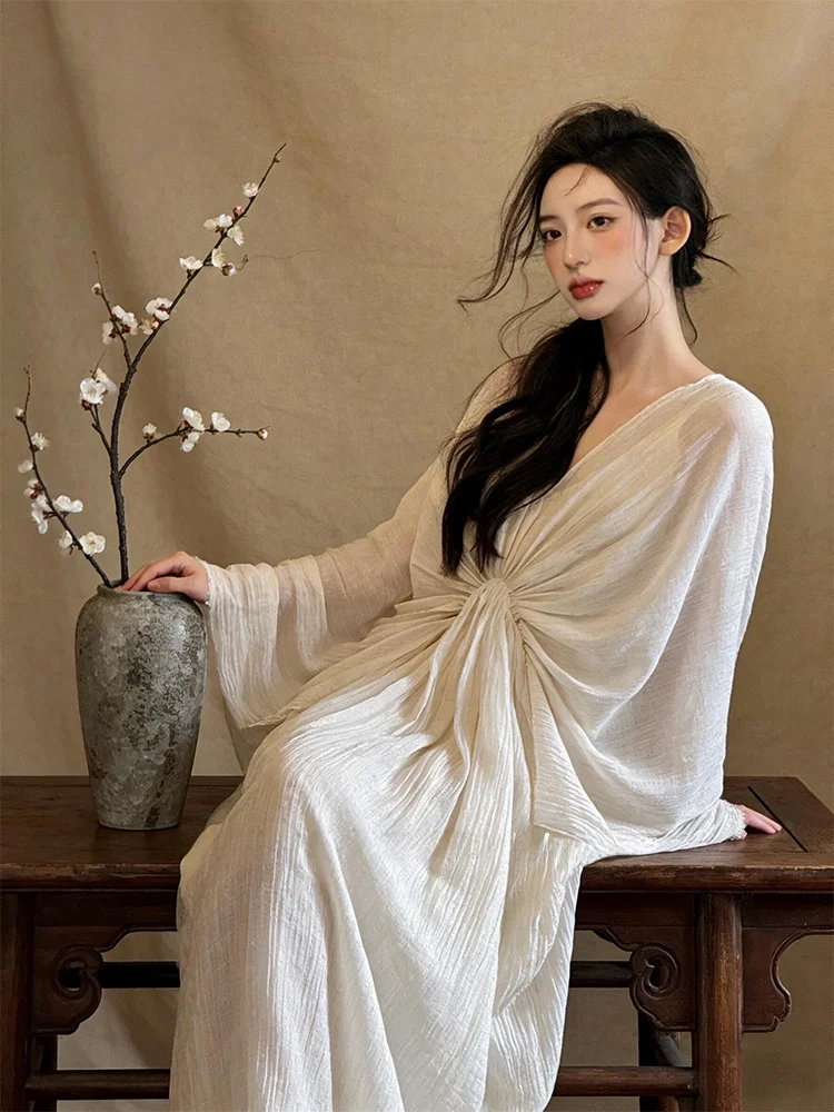 New Chinese Style Loose Long Dress V-Neck Polyester Fiber A-Line Skirt Heavy Embroidery Vacation Wear Women's Fashion
New Chinese Style Loose Long Dress V-Neck Polyester Fiber A-Line Skirt Heavy Embroidery Vacation Wear Women's Fashion