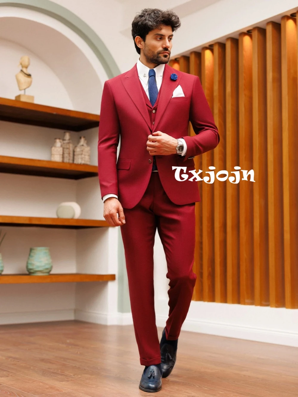 Red Classic Men's Regular Fit Dresswear New Year Tuxedo Formal Single Breasted Suit Set For Men Wedding Groom Outfit Customized
Red Classic Men's Regular Fit Dresswear New Year Tuxedo Formal Single Breasted Suit Set For Men Wedding Groom Outfit Customized