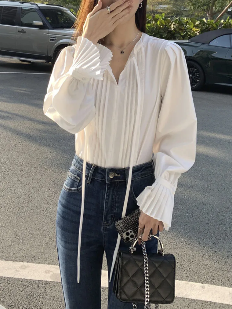 Long Sleeve V Neck Lace Up Blouses Shirts Women Top Vintage White Boho Autumn Blouse 2023 Party Lady Blusas
Long Sleeve V Neck Lace Up Blouses Shirts Women Top Vintage White Boho Autumn Blouse 2023 Party Lady Blusas