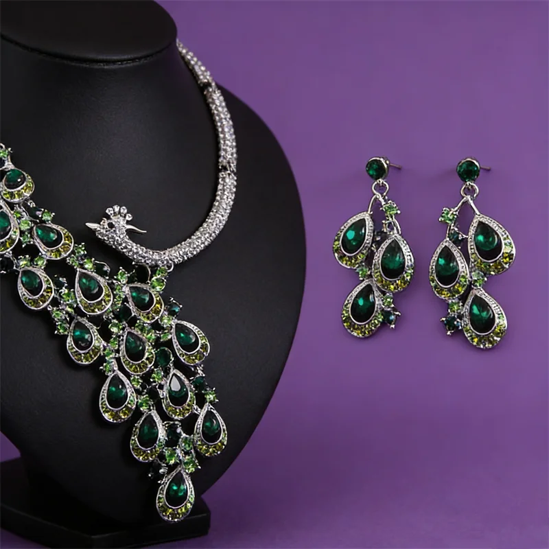 Заявление Зеленый Драгоценный Камень Кристалл Ювелирные Изделия Павлин Нагрудник Колье Ожерелье Серьги Наборы Женщин Свадебная Вечеринка Подарок Костюм Аксессуар
Заявление Зеленый Драгоценный Камень Кристалл Ювелирные Изделия Павлин Нагрудник Колье Ожерелье Серьги Наборы Женщин Свадебная Вечеринка Подарок Костюм Аксессуар