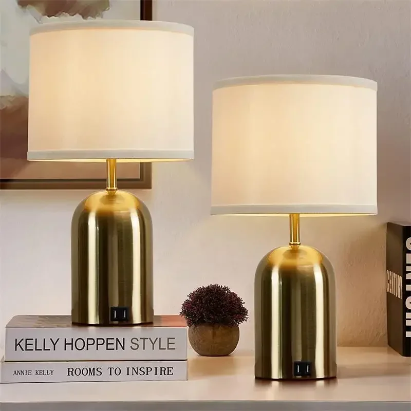 American Style Desk Lamp Simple Retro High End Creative Atmosphere Touch Switch Bedroom Bedside Decoration Desk Lamp
American Style Desk Lamp Simple Retro High End Creative Atmosphere Touch Switch Bedroom Bedside Decoration Desk Lamp
