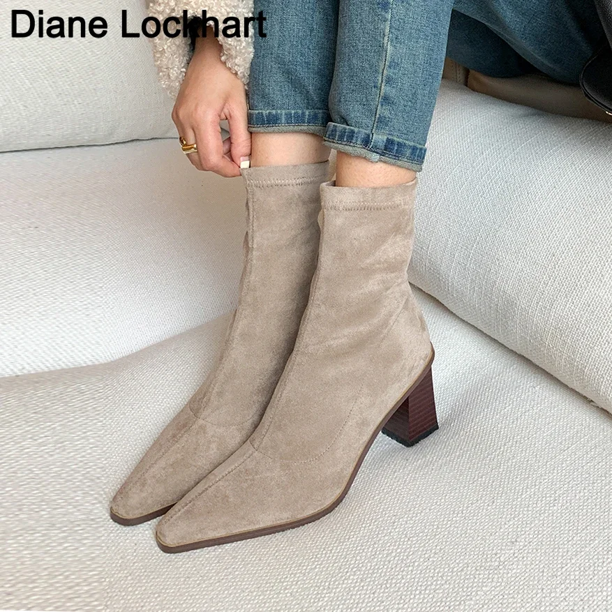 Осенне-зимние модные детские замшевые женские ботинки, эластичные ботильоны из пряжи с острым носком, туфли на тонком каблуке, женские носки без шнуровки, Botas Femi
Осенне-зимние модные детские замшевые женские ботинки, эластичные ботильоны из пряжи с острым носком, туфли на тонком каблуке, женские носки без шнуровки, Botas Femi