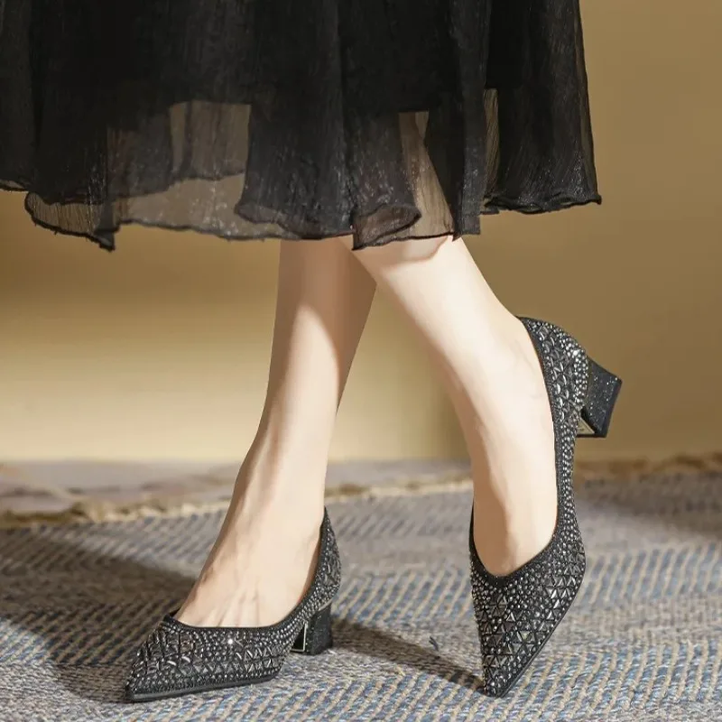 2026 Women's High Heels Fashion Pointed Tip Rhinestone Casual Shoes for Woman Luxury Wedding Shoes Designer Shoes Zapatos Mujer
2026 Women's High Heels Fashion Pointed Tip Rhinestone Casual Shoes for Woman Luxury Wedding Shoes Designer Shoes Zapatos Mujer