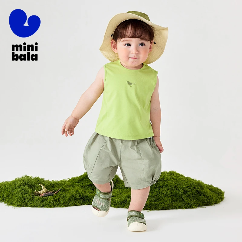 Mini Bala Boys Girls Cool Touch Anti-Bacterial Cotton Feel Summer Outfit Sweat-Free Short Sleeve & Shorts Set
Mini Bala Boys Girls Cool Touch Anti-Bacterial Cotton Feel Summer Outfit Sweat-Free Short Sleeve & Shorts Set