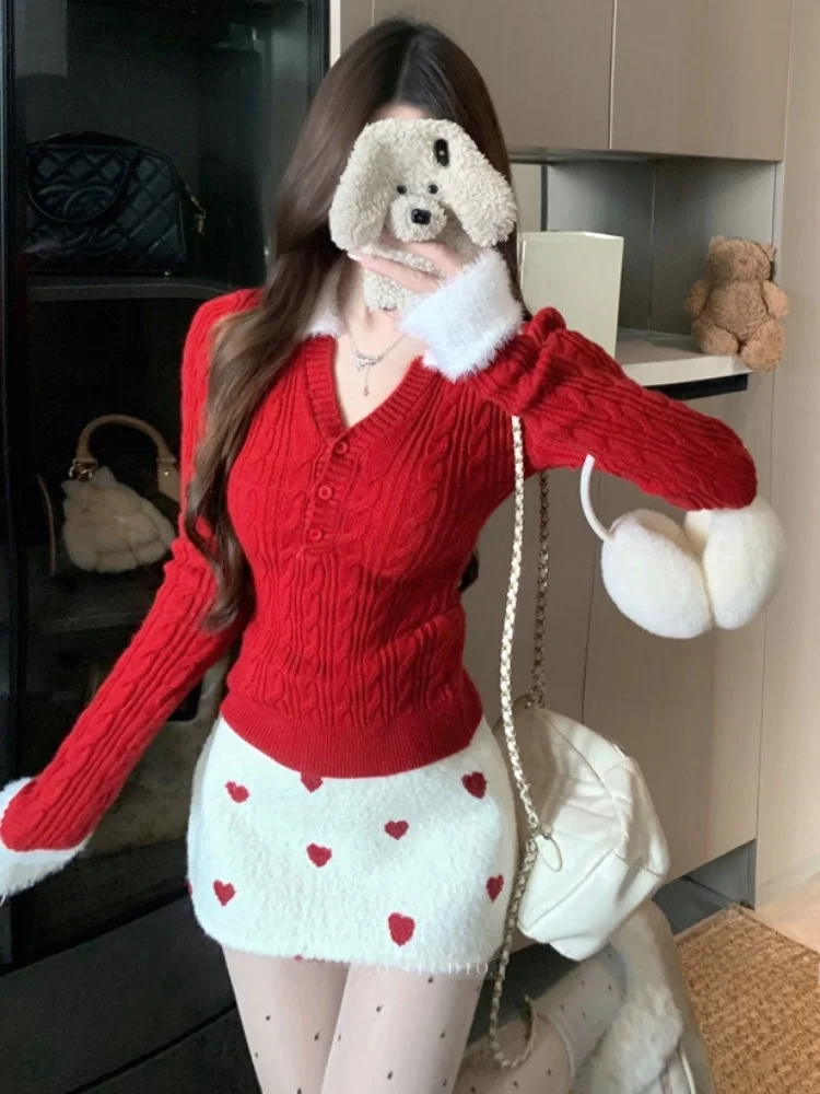 Christmas Theme V-Neck Splice Knitted Sweater Half Open Neck Fashionable Base Layer Top Age Reducing Autumn Winter Wear
Christmas Theme V-Neck Splice Knitted Sweater Half Open Neck Fashionable Base Layer Top Age Reducing Autumn Winter Wear
