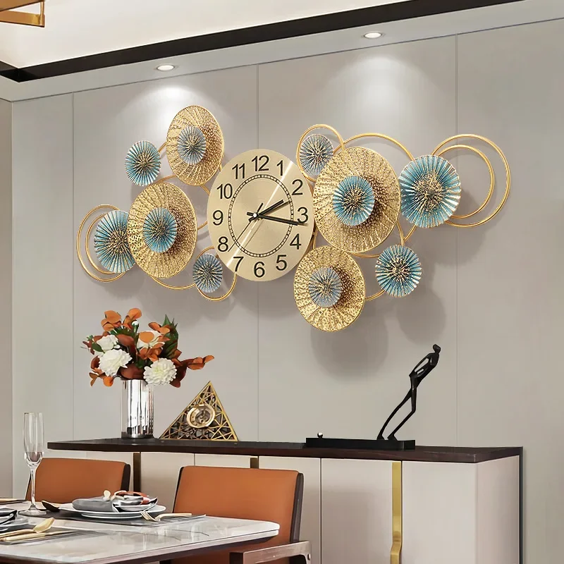 2023 new luxury fashion living room decorative clock wall clock restaurant creative iron atmosphere silent clock wall art
2023 new luxury fashion living room decorative clock wall clock restaurant creative iron atmosphere silent clock wall art