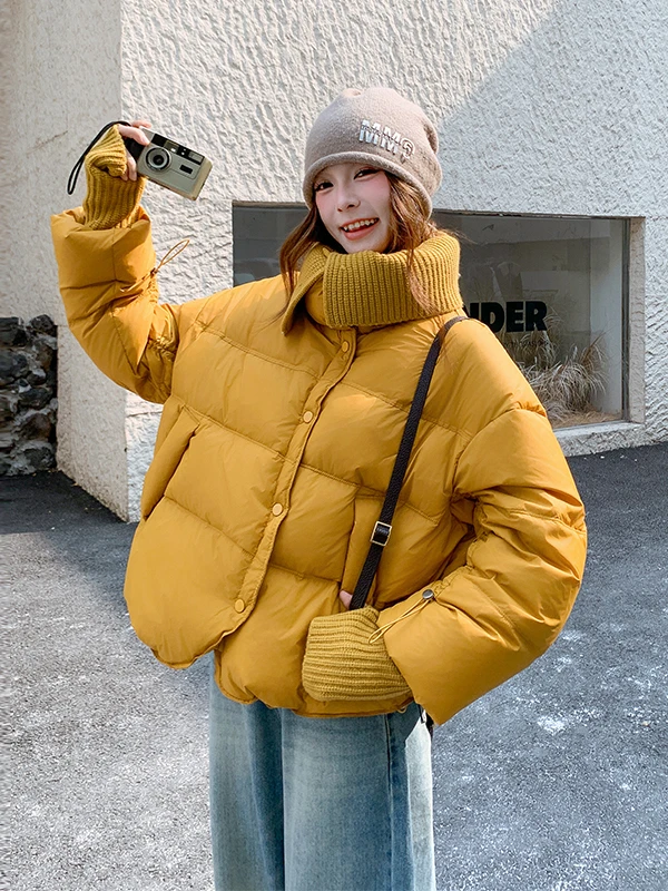 Утепленная зимняя женская пуховая куртка цвета хаки с вязаным воротником-стойкой, повседневная, свободного кроя, с наполнителем из белого пуха, теплая верхняя одежда
Утепленная зимняя женская пуховая куртка цвета хаки с вязаным воротником-стойкой, повседневная, свободного кроя, с наполнителем из белого пуха, теплая верхняя одежда