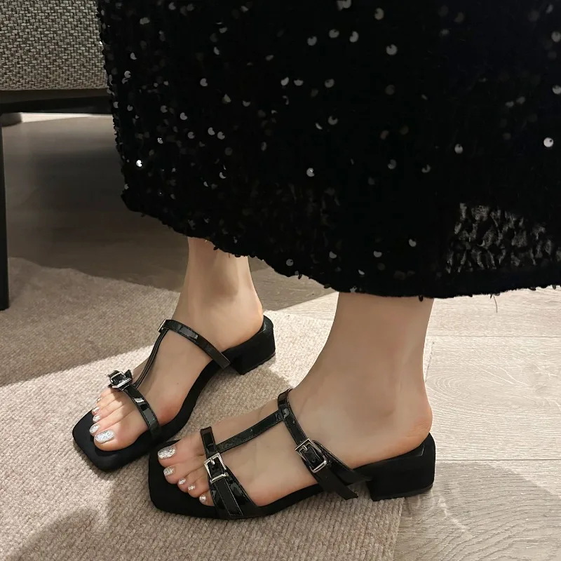 2025 Summer New Square Head Gladiator Women's Sandals Elegant Buckle Women Comfortable Daily Outdoor Beach Holiday Sandals
2025 Summer New Square Head Gladiator Women's Sandals Elegant Buckle Women Comfortable Daily Outdoor Beach Holiday Sandals