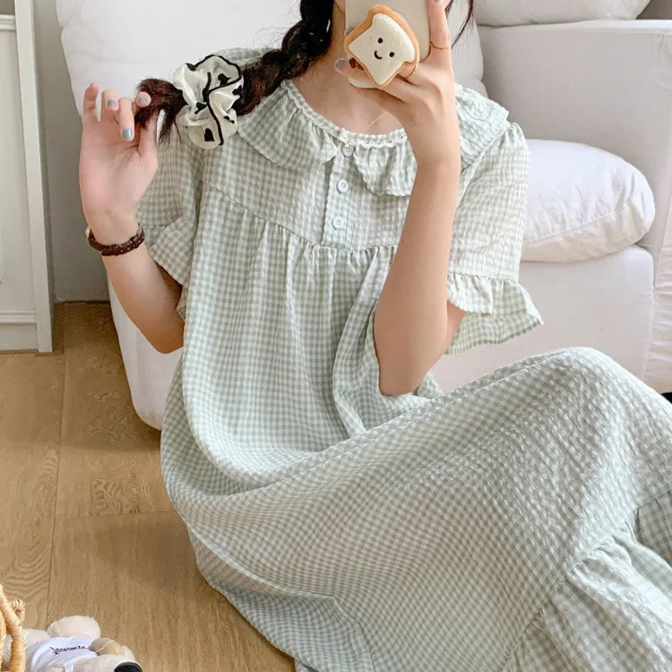 Korean Version Minimalist Pajama Women's Summer New Short Sleeved Japanese Style Lace Pregnant Dress Trend Shorts Set Round Neck
Korean Version Minimalist Pajama Women's Summer New Short Sleeved Japanese Style Lace Pregnant Dress Trend Shorts Set Round Neck