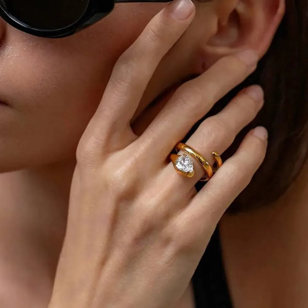 KunJoe Trendy 18K Gold Plated Stainless Steel Zircon Ring for Women New Adjustable Waterproof Opening Rings Party Jewelry Gifts
KunJoe Trendy 18K Gold Plated Stainless Steel Zircon Ring for Women New Adjustable Waterproof Opening Rings Party Jewelry Gifts