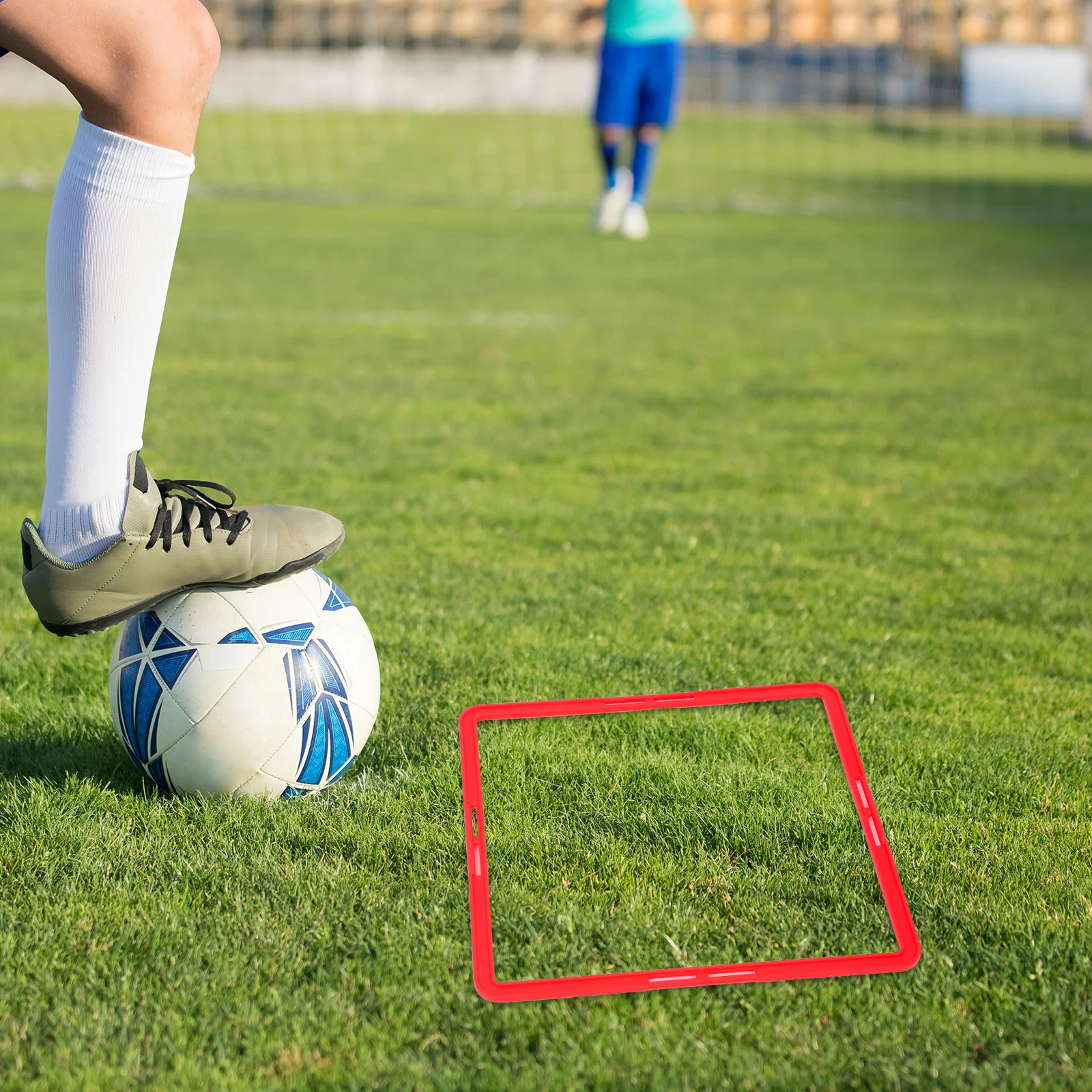 6Pcs Football Training Rings Bright Color Multi-Function Agility Circles Portable Agility Rings for Soccer Basketball Sports
6Pcs Football Training Rings Bright Color Multi-Function Agility Circles Portable Agility Rings for Soccer Basketball Sports