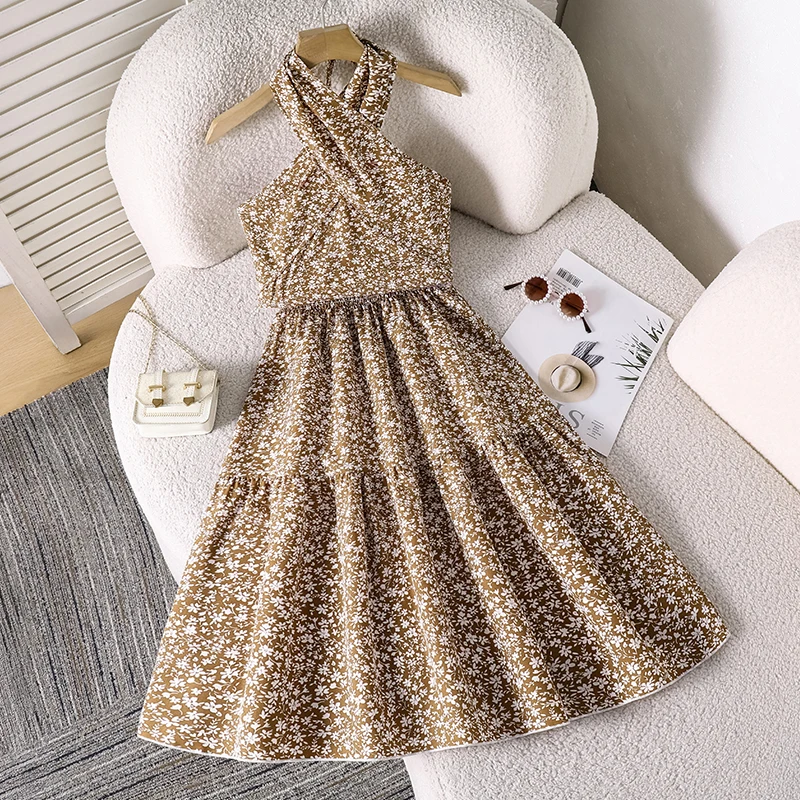 Girls 8-12 Casual 2-Piece Set, Floral Print Halter Neck Top & Elastic Waist Tiered Skirt, Sweet Retro for Daily Summer Wear
Girls 8-12 Casual 2-Piece Set, Floral Print Halter Neck Top & Elastic Waist Tiered Skirt, Sweet Retro for Daily Summer Wear