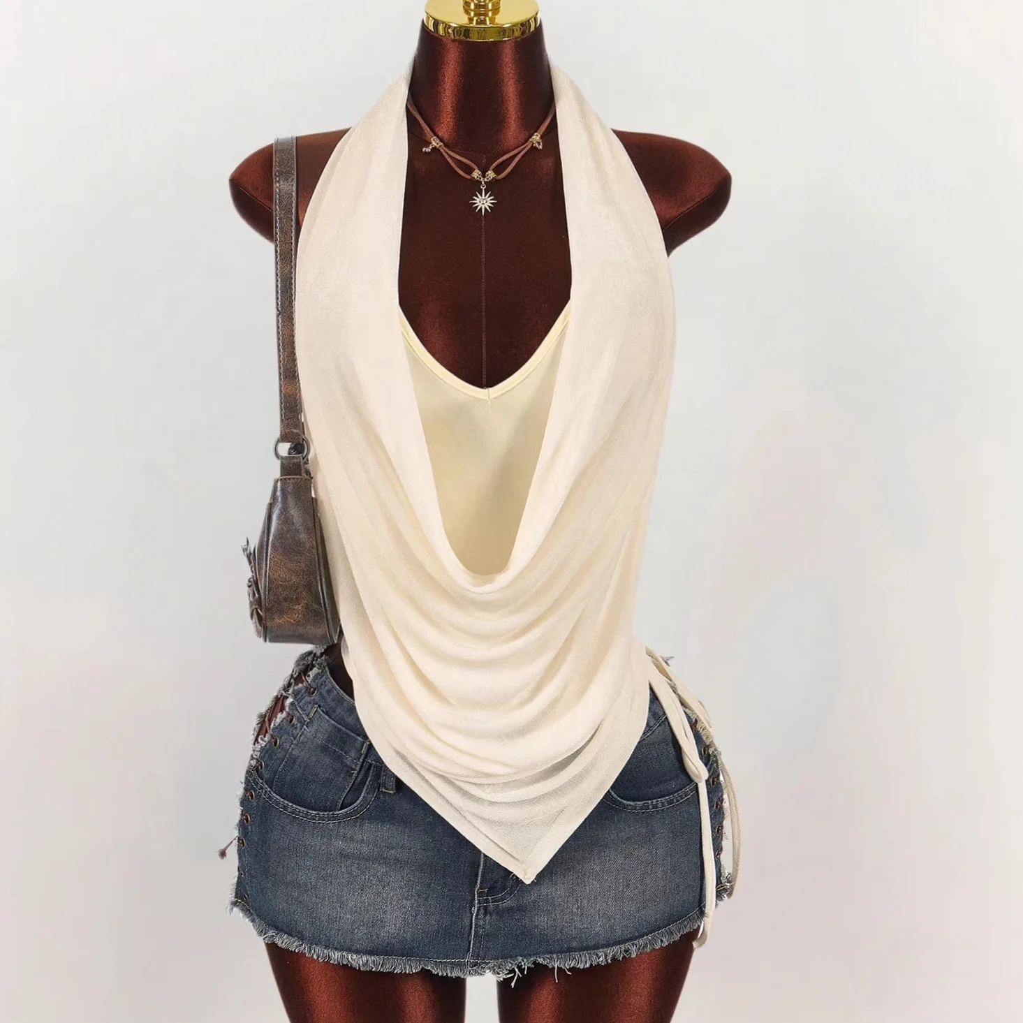 New INS Solid Color Halter Neck Low-cut Backless Slim-fit Drawstring Design Sexy Versatile Tank Top Women's Clothing
New INS Solid Color Halter Neck Low-cut Backless Slim-fit Drawstring Design Sexy Versatile Tank Top Women's Clothing