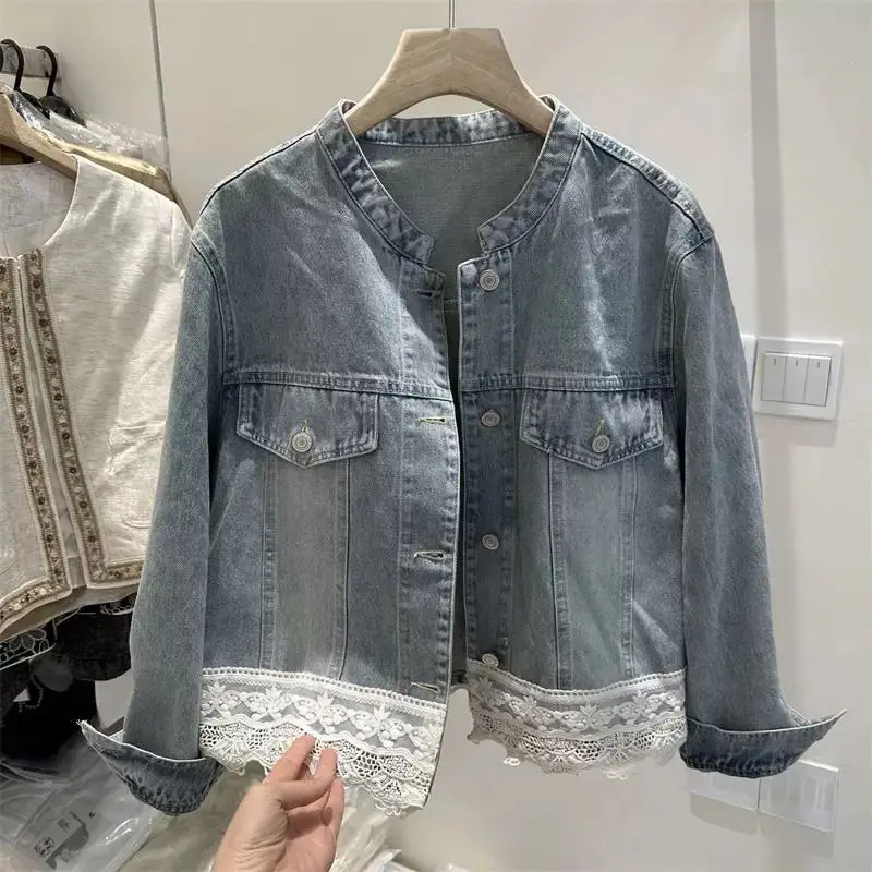 A retro denim jacket with round neck short style new loose casual and versatile jacket for petite people It's a fashionable top
A retro denim jacket with round neck short style new loose casual and versatile jacket for petite people It's a fashionable top
