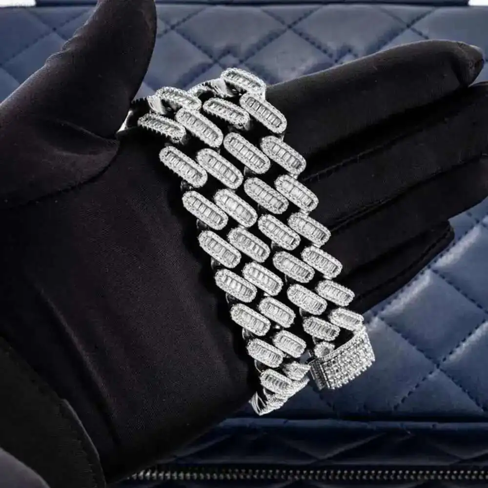 Wholesale Hip Hop Necklace Men Pass Diamond Tester 15mm Baguette Moissanite Miami Cuban Link Chain
Wholesale Hip Hop Necklace Men Pass Diamond Tester 15mm Baguette Moissanite Miami Cuban Link Chain