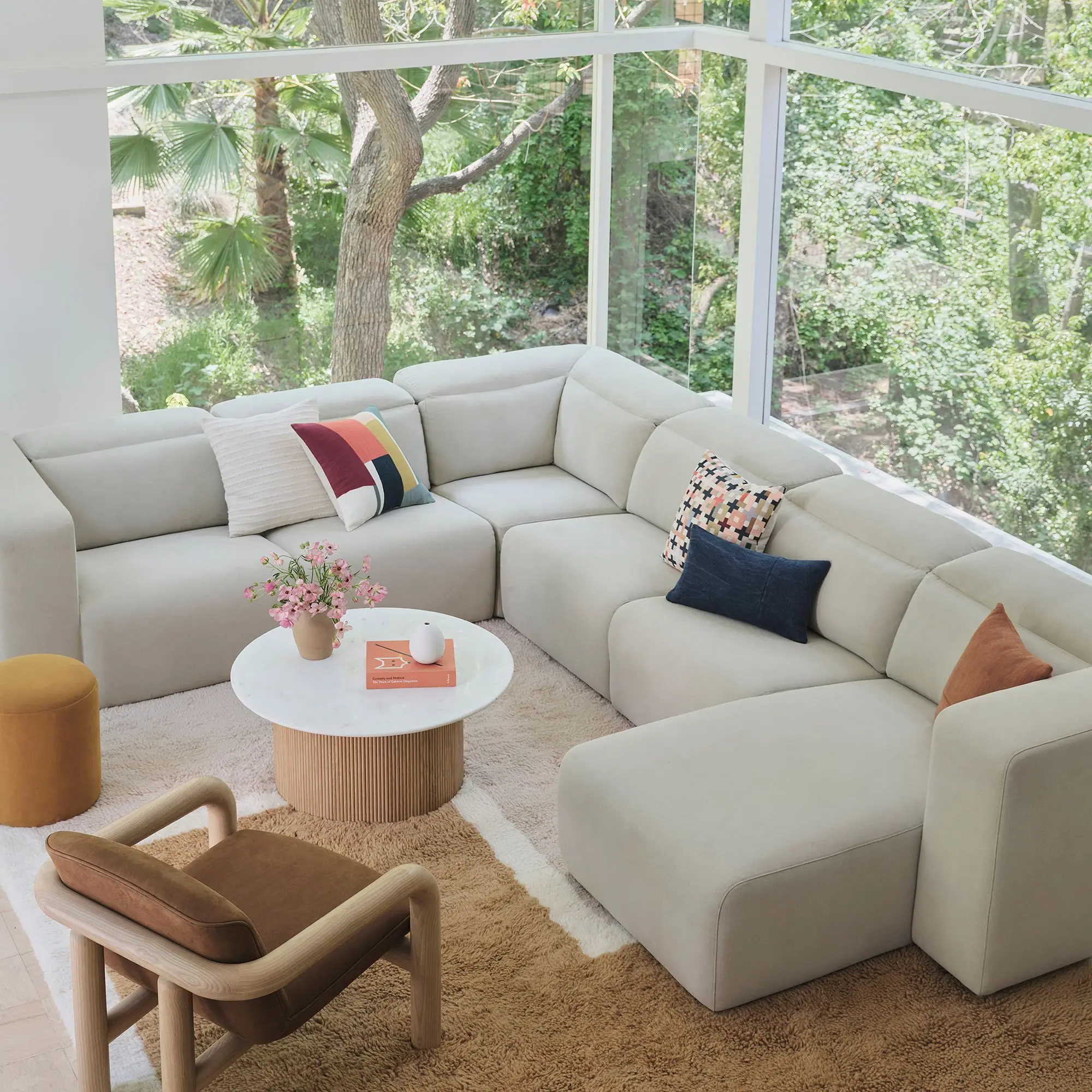 Nordic style sofa living room furniture comfortable cushioned recliner combination sofa
Nordic style sofa living room furniture comfortable cushioned recliner combination sofa
