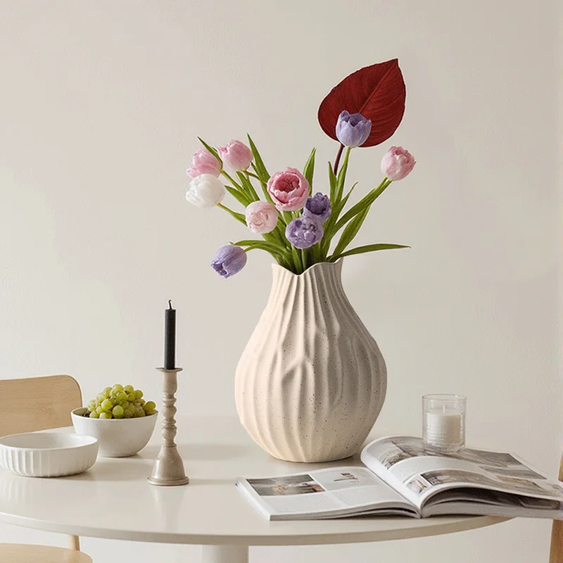 vase ornament, living room flower arrangement pottery pot, high-end sense, decoration, dried flowers, flower utensils
vase ornament, living room flower arrangement pottery pot, high-end sense, decoration, dried flowers, flower utensils