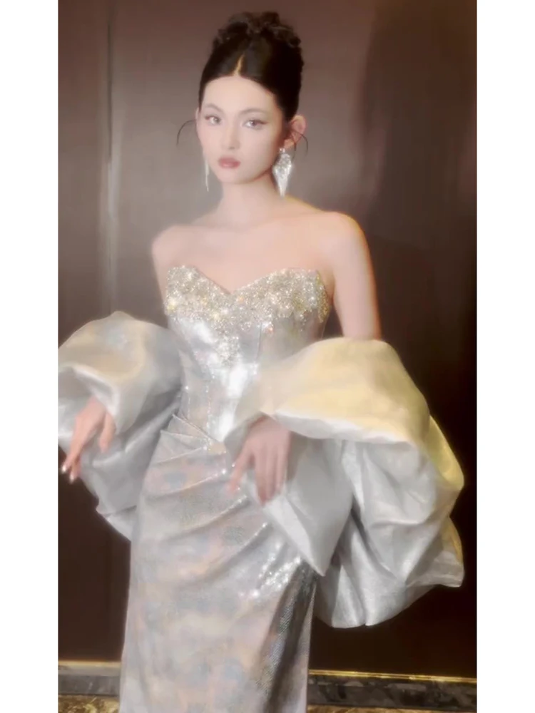 Вечернее платье для свадебного торжества с богатой отделкой, пайетками и бисером, приталенное, корейский стиль, с завышенной талией, длинная юбка, официальная одежда
Вечернее платье для свадебного торжества с богатой отделкой, пайетками и бисером, приталенное, корейский стиль, с завышенной талией, длинная юбка, официальная одежда