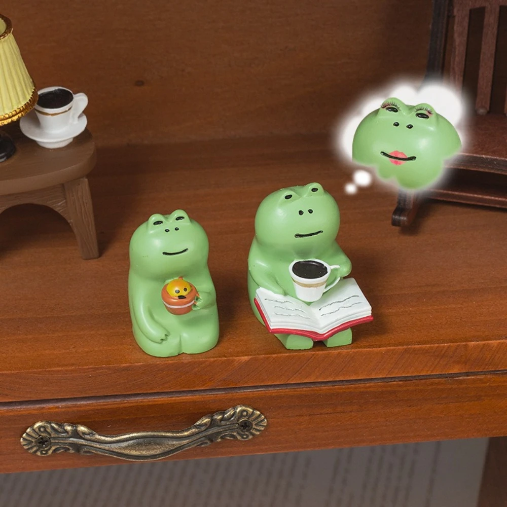 Mini Frog Rocker Chair Japanese Style Healing Figurine Small Desktop Decor for Home Office Car Center Console Decoration Crafts
Mini Frog Rocker Chair Japanese Style Healing Figurine Small Desktop Decor for Home Office Car Center Console Decoration Crafts