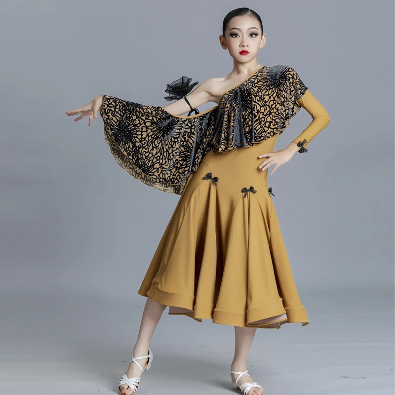 Girls Ballroom Dance Competition Dress Single Sleeve Printing Ruffle Prom Waltz Dance Clothes Tango Performance Dresses VDB6176
Girls Ballroom Dance Competition Dress Single Sleeve Printing Ruffle Prom Waltz Dance Clothes Tango Performance Dresses VDB6176