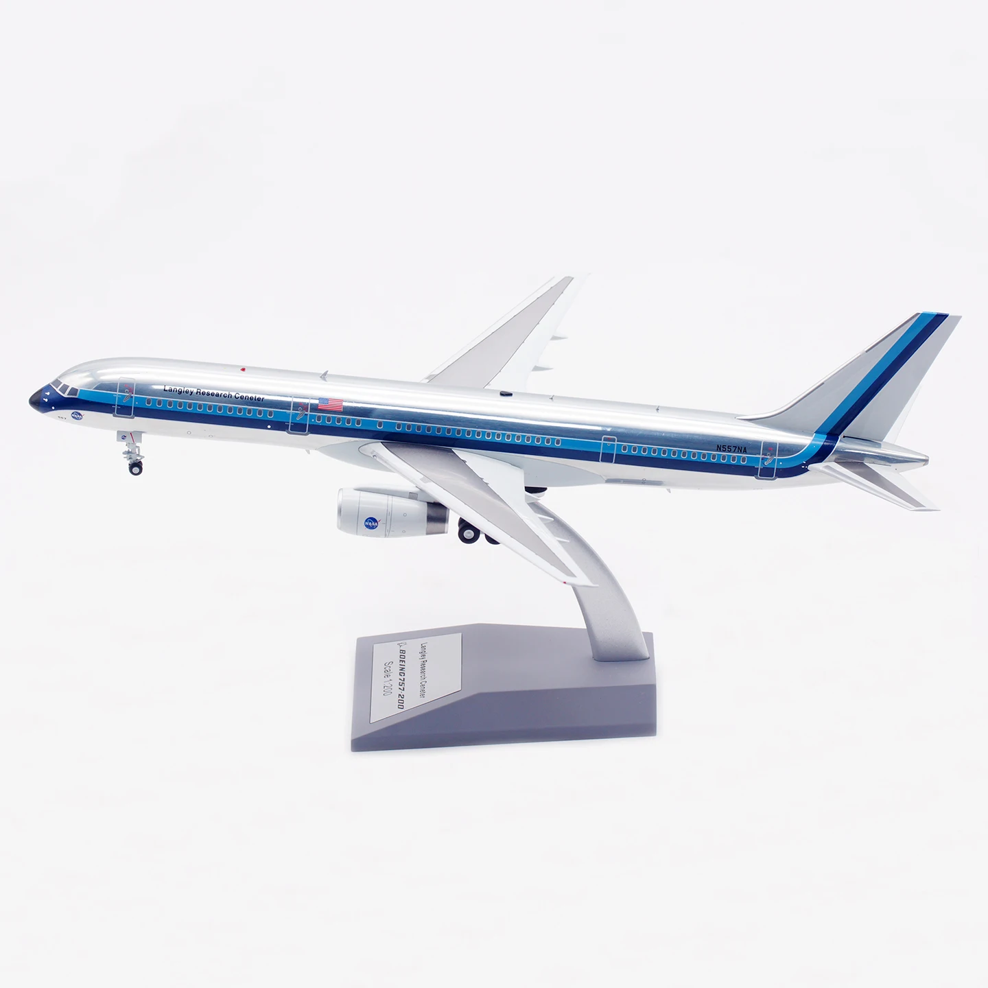 IF757NASA57P Коллекционный самолет из сплава в подарок, INFLIGHT 1:200 «Полированный», Boeing B757-200, литая под давлением модель самолета N557NA с подставкой
IF757NASA57P Коллекционный самолет из сплава в подарок, INFLIGHT 1:200 «Полированный», Boeing B757-200, литая под давлением модель самолета N557NA с подставкой