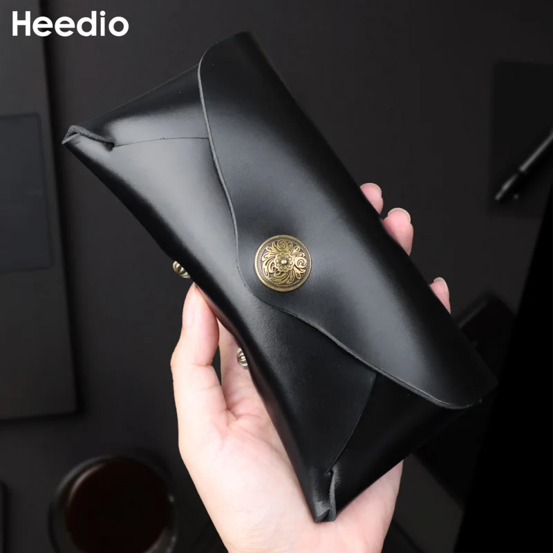 1 шт., чехол для очков ручной работы из натуральной кожи в стиле ретро, сумка для хранения, защитная коробка для солнцезащитных очков, держатель для очков для мужчин и женщин
1 шт., чехол для очков ручной работы из натуральной кожи в стиле ретро, сумка для хранения, защитная коробка для солнцезащитных очков, держатель для очков для мужчин и женщин