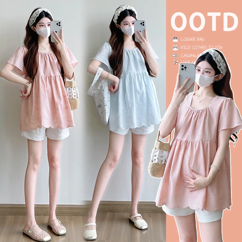 2025 Youthful Maternity Blouse - Oversized Peter Pan Collar Top with Bow Embroidery Age-Defying Silhouette for Summer Pregnancy 
2025 Youthful Maternity Blouse - Oversized Peter Pan Collar Top with Bow Embroidery Age-Defying Silhouette for Summer Pregnancy