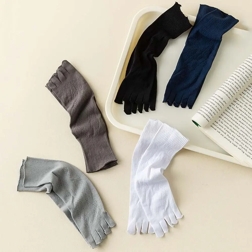 5Pairs Mesh Thin Five Finger Socks Men Check Anti-Odor Male Five Toe Socks Business Stockings Breathable Split Toe Tube Socks
5Pairs Mesh Thin Five Finger Socks Men Check Anti-Odor Male Five Toe Socks Business Stockings Breathable Split Toe Tube Socks