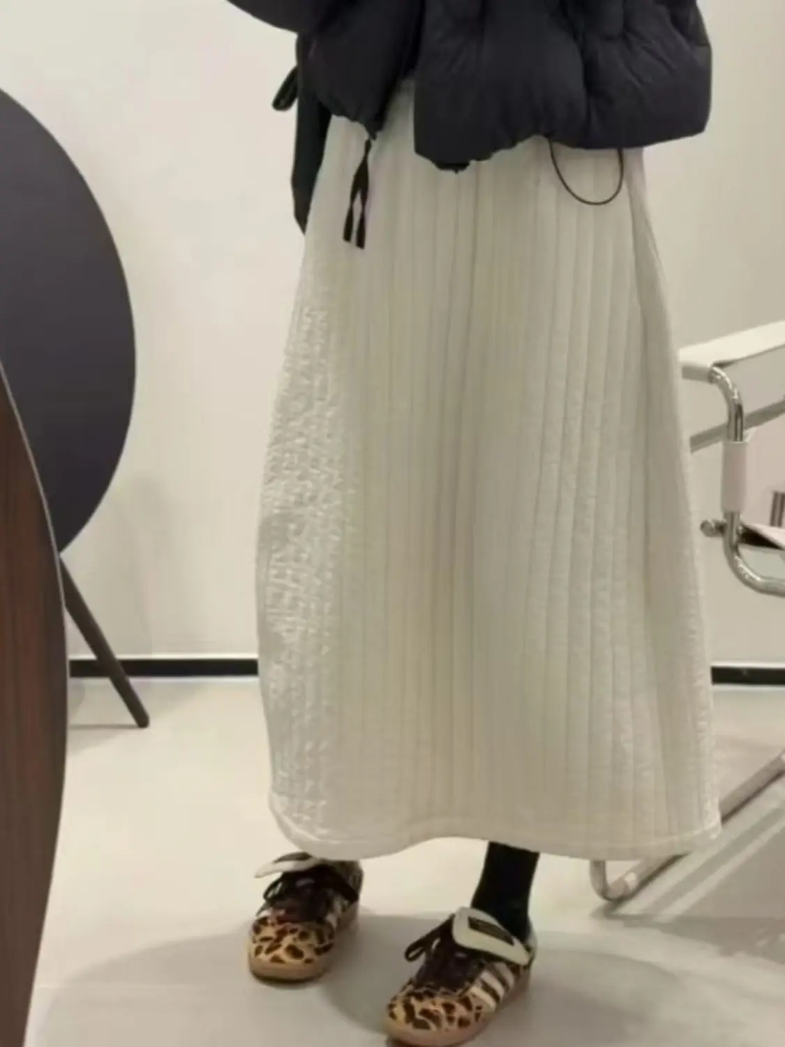 Korean Sle Thiened Straight Cut Spring Autumn Skirt Women's Loose Fitting A-Line Skirt Pure Color High Waist Elastic...
Korean Sle Thiened Straight Cut Spring Autumn Skirt Women's Loose Fitting A-Line Skirt Pure Color High Waist Elastic...