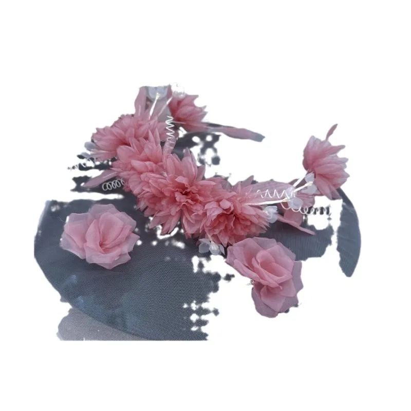 Purely handmade fabric flower Mori super fairy travel photography three-piece bridal headgear
Purely handmade fabric flower Mori super fairy travel photography three-piece bridal headgear