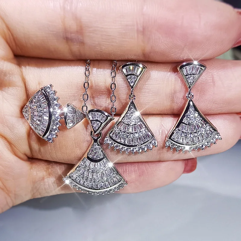 2022 NEW Luxury Jewelry Set For Women S925 Sterling Silver Full Princess Cut Statement Skirt Pendant Dangle Earring Ring Gift
2022 NEW Luxury Jewelry Set For Women S925 Sterling Silver Full Princess Cut Statement Skirt Pendant Dangle Earring Ring Gift