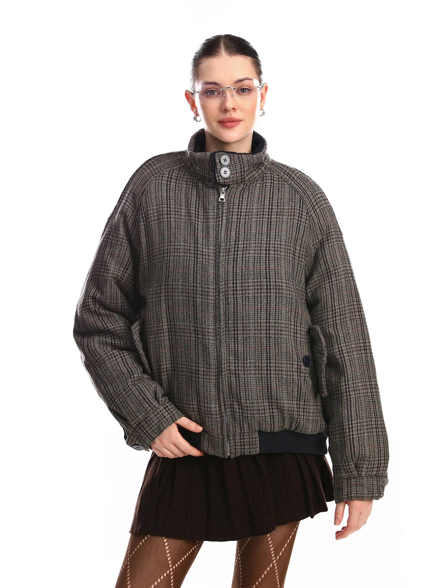 Женское зимнее пальто Thiened Cotton Jaet с воротником-стойкой, стеганая теплая клетчатая верхняя одежда, американский дизайн контрастного цвета, смысл
Женское зимнее пальто Thiened Cotton Jaet с воротником-стойкой, стеганая теплая клетчатая верхняя одежда, американский дизайн контрастного цвета, смысл