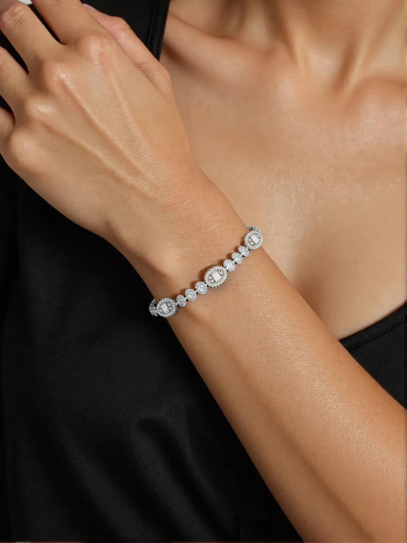 HIBRIDE Luminous Pretty Luxury Summer Jewellery Ladies Daily Bracelet Dress Accessories Set Dinner Prom Party Gift Travel B99
HIBRIDE Luminous Pretty Luxury Summer Jewellery Ladies Daily Bracelet Dress Accessories Set Dinner Prom Party Gift Travel B99
