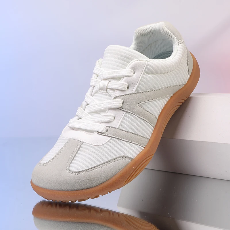 Barefoot Shoes for Men Women Minimalist Cross Training Shoes with Wide Toe Box Zero Drop Non Slip Sneakers for Walking Hiking
Barefoot Shoes for Men Women Minimalist Cross Training Shoes with Wide Toe Box Zero Drop Non Slip Sneakers for Walking Hiking