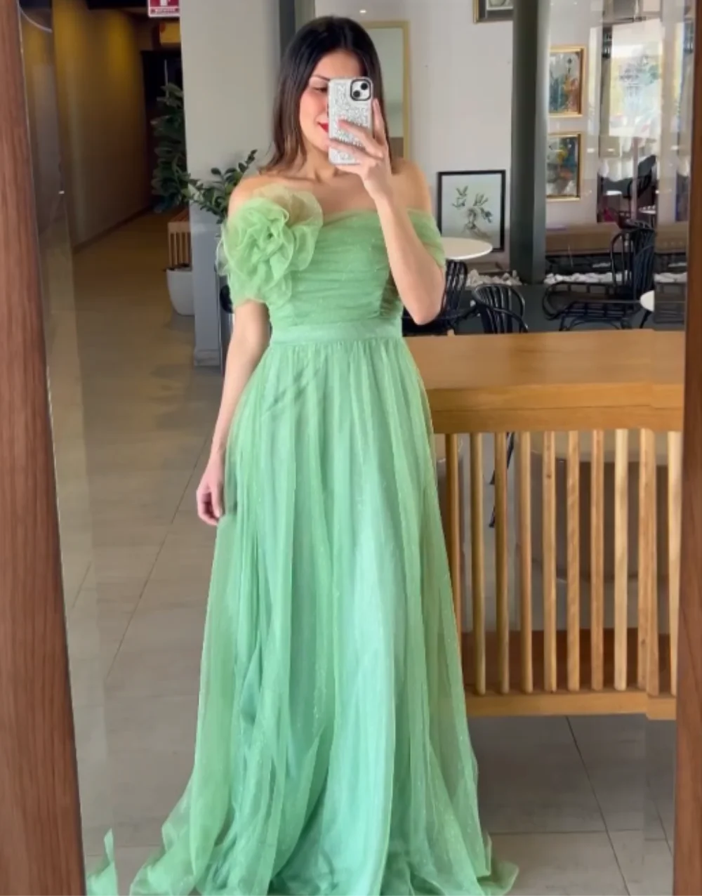CustomizedElegant Net Pleat Flower A-line Off-the-shoulder Long Dresses Homecoming High Quality Sexy Sparkle Sizes Available
CustomizedElegant Net Pleat Flower A-line Off-the-shoulder Long Dresses Homecoming High Quality Sexy Sparkle Sizes Available