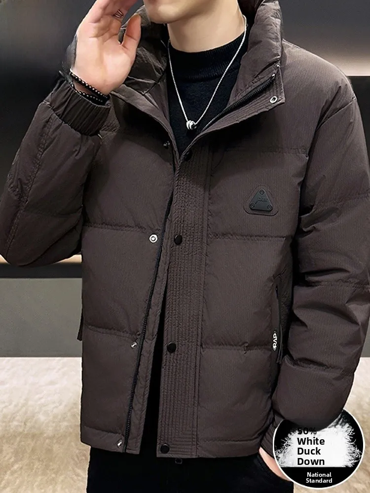 Модная брендовая мужская зимняя куртка с воротником-стойкой, новинка 2025 года, повседневная универсальная теплая верхняя одежда из белого пуха
Модная брендовая мужская зимняя куртка с воротником-стойкой, новинка 2025 года, повседневная универсальная теплая верхняя одежда из белого пуха