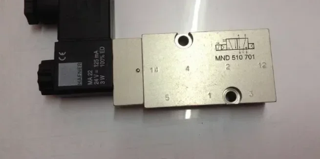 Пневматический электромагнитный клапан HAFNER MND 510 701 MH 510121 MH 510 121 MNH 310 701 MNH 310701 МND 510701 МНХ 511711 24В 230В
Пневматический электромагнитный клапан HAFNER MND 510 701 MH 510121 MH 510 121 MNH 310 701 MNH 310701 МND 510701 МНХ 511711 24В 230В