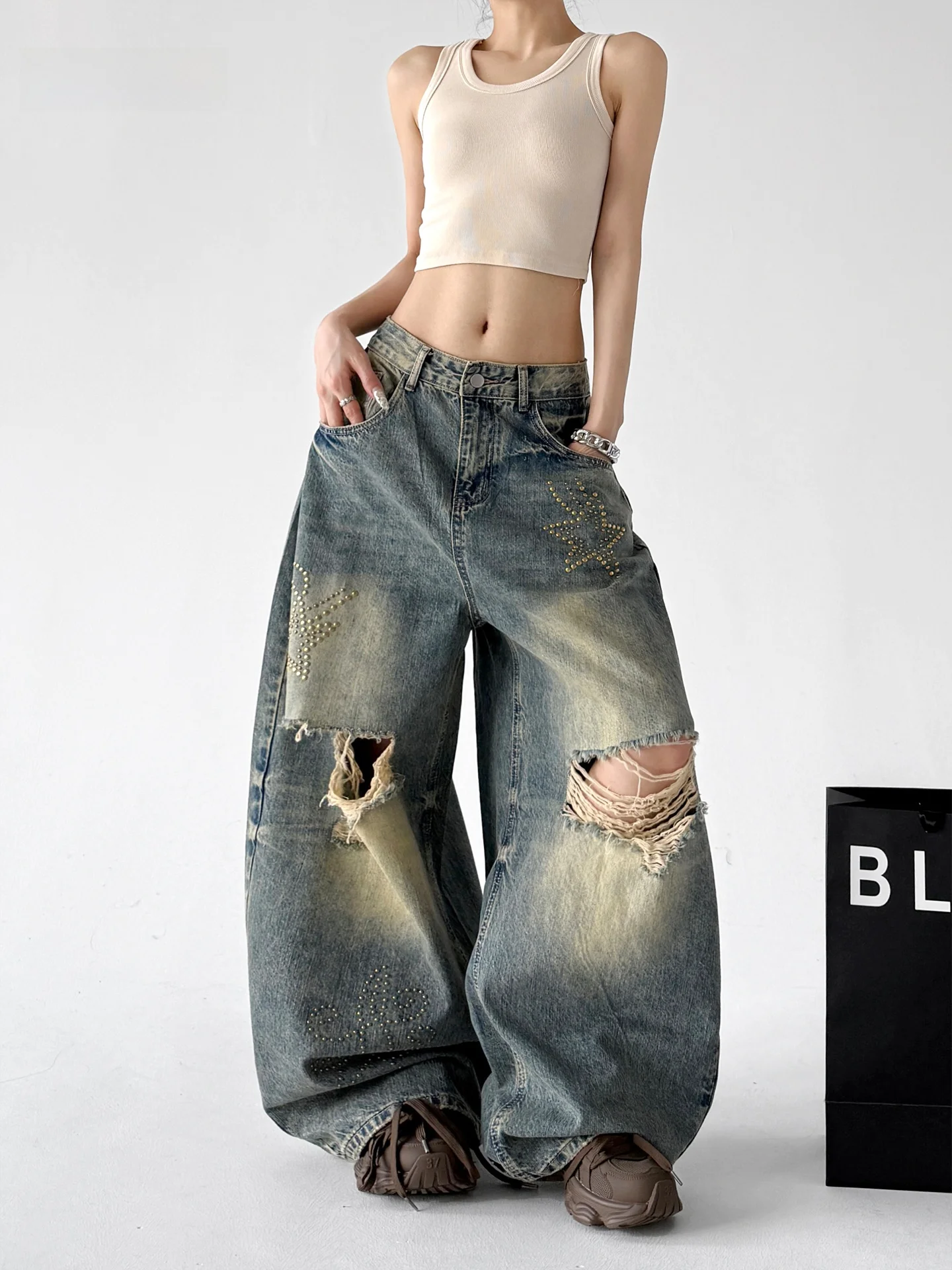 Summer 2026 High Street Style Women's High Waist Loose Slimming Wide Leg Jeans Cotton Elastic Fiber Button Closure Low Waist
Summer 2026 High Street Style Women's High Waist Loose Slimming Wide Leg Jeans Cotton Elastic Fiber Button Closure Low Waist