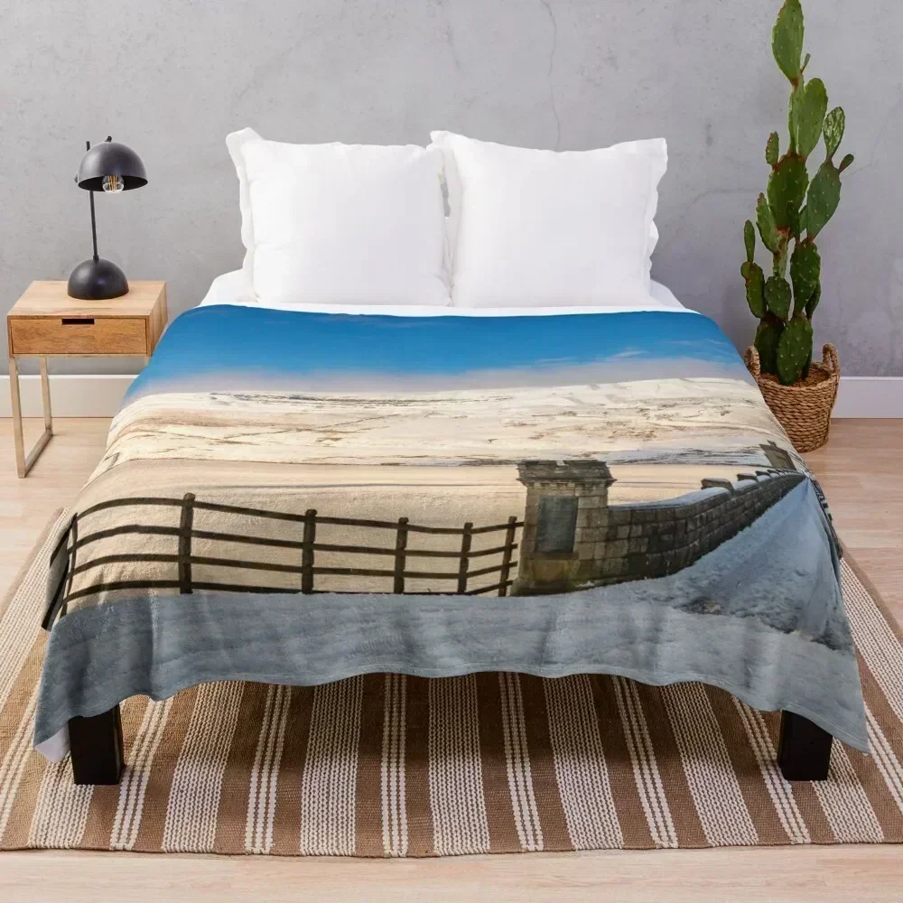 Snow on the wall Throw Blanket warm for winter Bed linens Blankets Sofas Of Decoration Bed Fashionable Blankets
Snow on the wall Throw Blanket warm for winter Bed linens Blankets Sofas Of Decoration Bed Fashionable Blankets